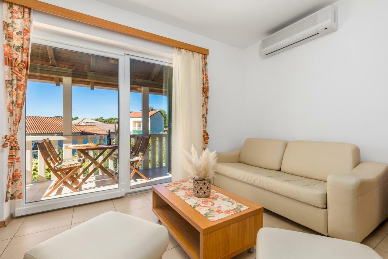 Villas Rab Banjol Exterior photo